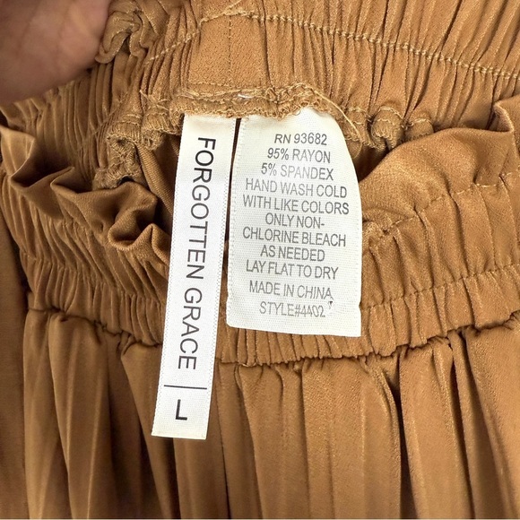 Forgotten Grace Rayon Maxi Pleated Swish Skirt Large - Picture 3 of 5